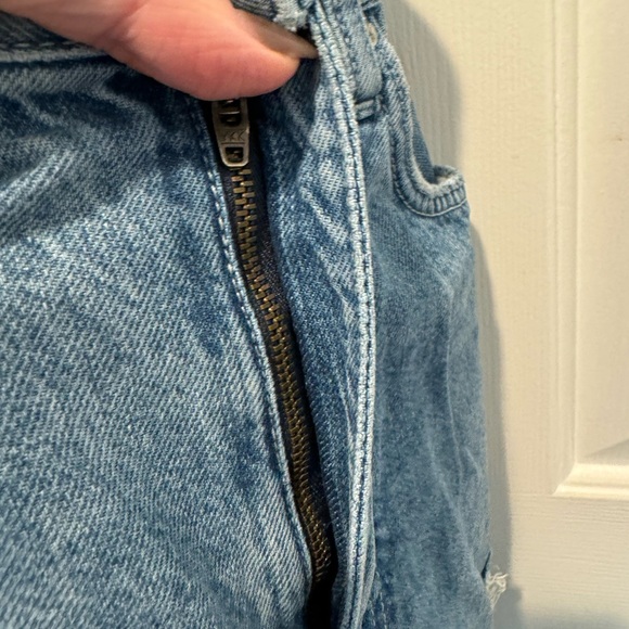 BDG by Urban Outfitters High Rise Baggy Medium Wash Jeans Size 27 - Picture 3 of 15